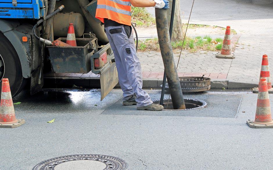 camion débouchage Les Essarts-le-Roi